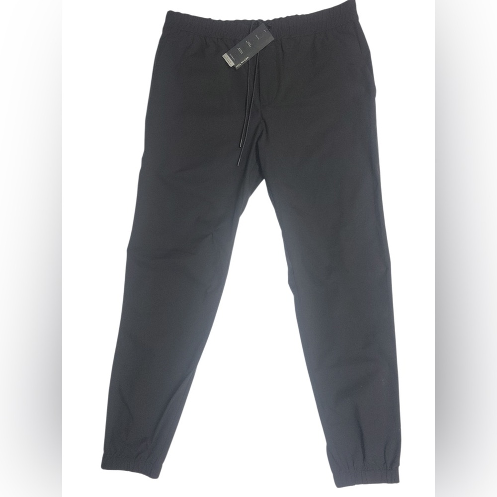 Banana Republic Motion Tech Men's Black Jogger Pants Size Medium‎